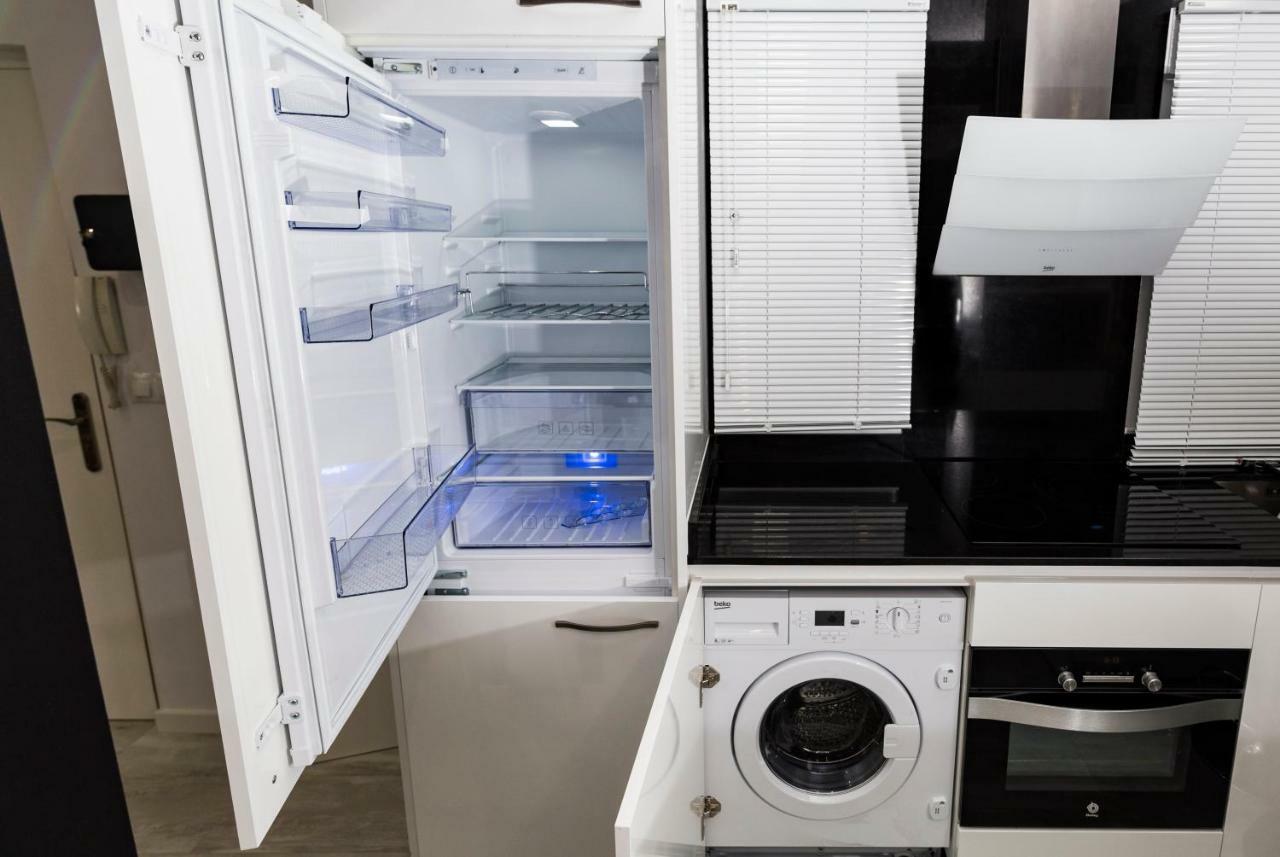 Rent Apartment And Flat サラマンカ エクステリア 写真